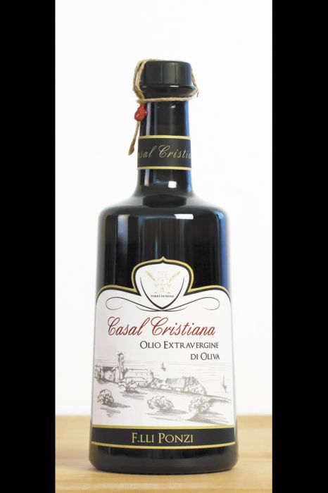 Casal Cristiana EVOO can be purchased only through club membership. Photo by Roberto Traini, Italy.